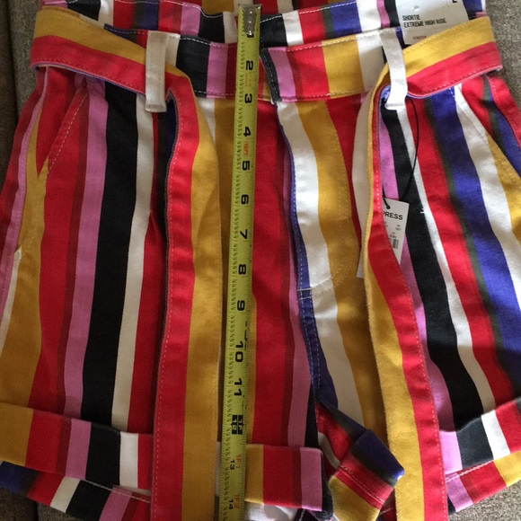 NWT EXPRESS SUPER HIGH WAISTED SHORTS - Picture 7 of 8